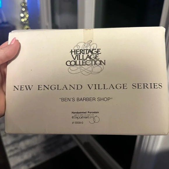 Lighted Ceramic Ben's Barbershop Decor - Picture 4 of 4